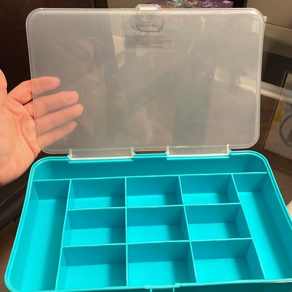 Storage container - Picture 2 of 4